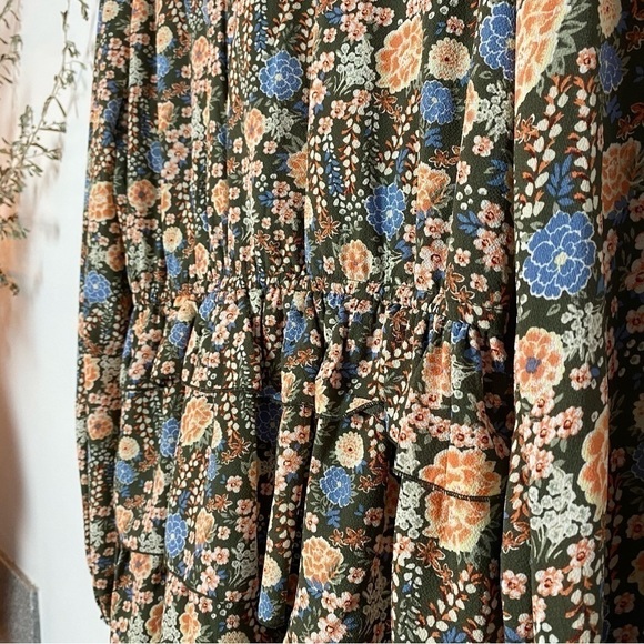 CITY STUDIO Womans Ruffle V neck  Multicolor Dress Tiered Ruffle Long Sleeve XXL - Picture 3 of 16